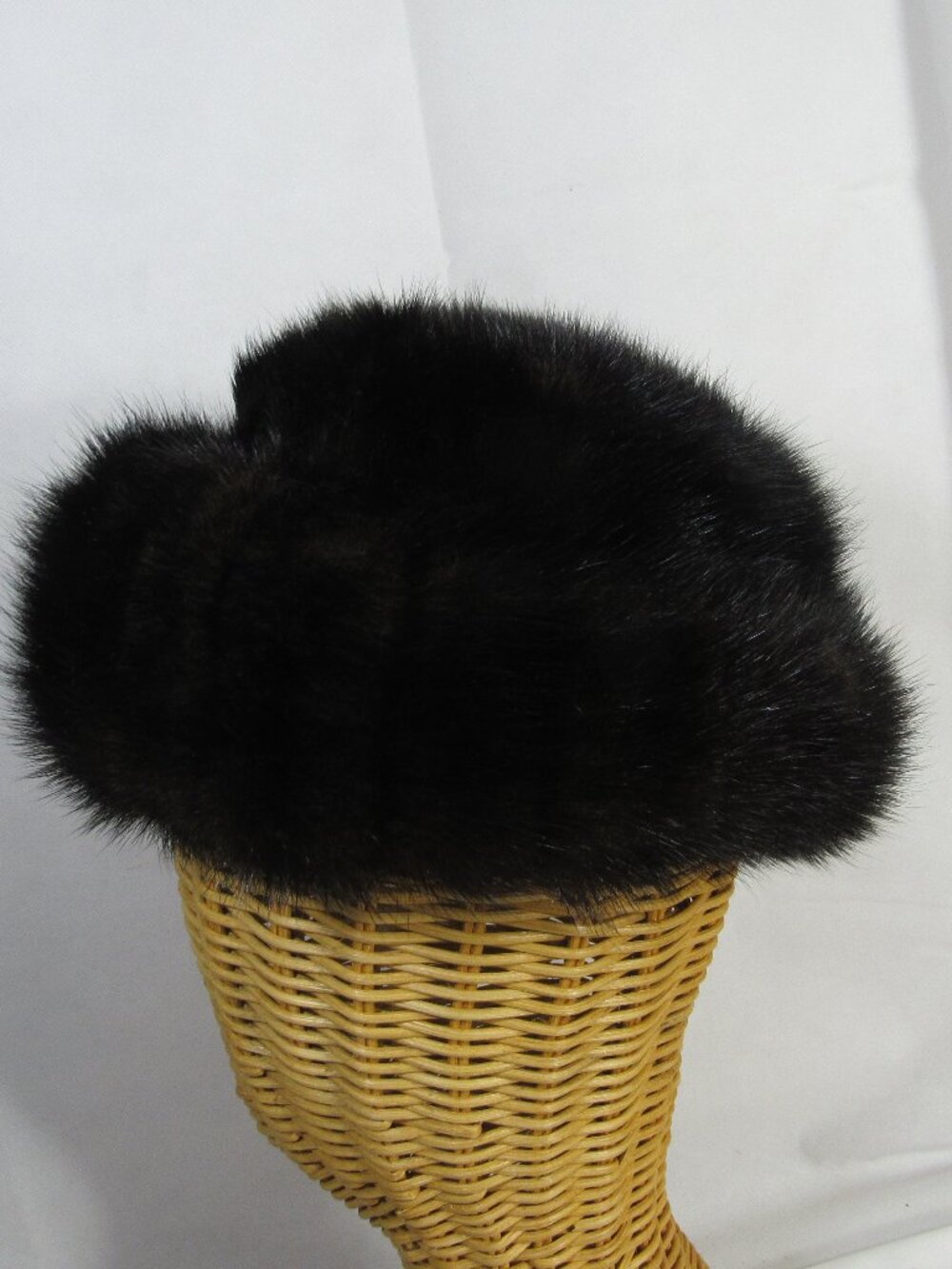 BLACK MINK FUR HAT VINTAGE 1960'S